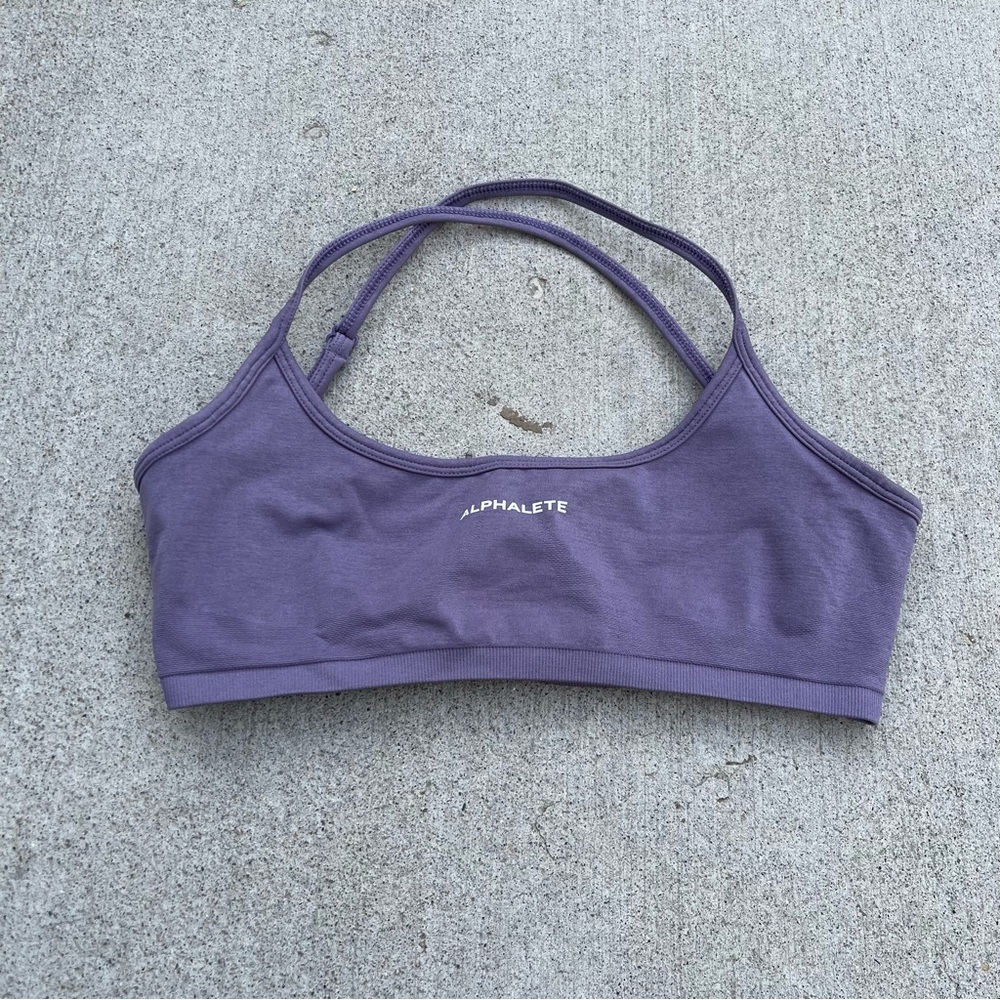 Alphalete amplify cross bra